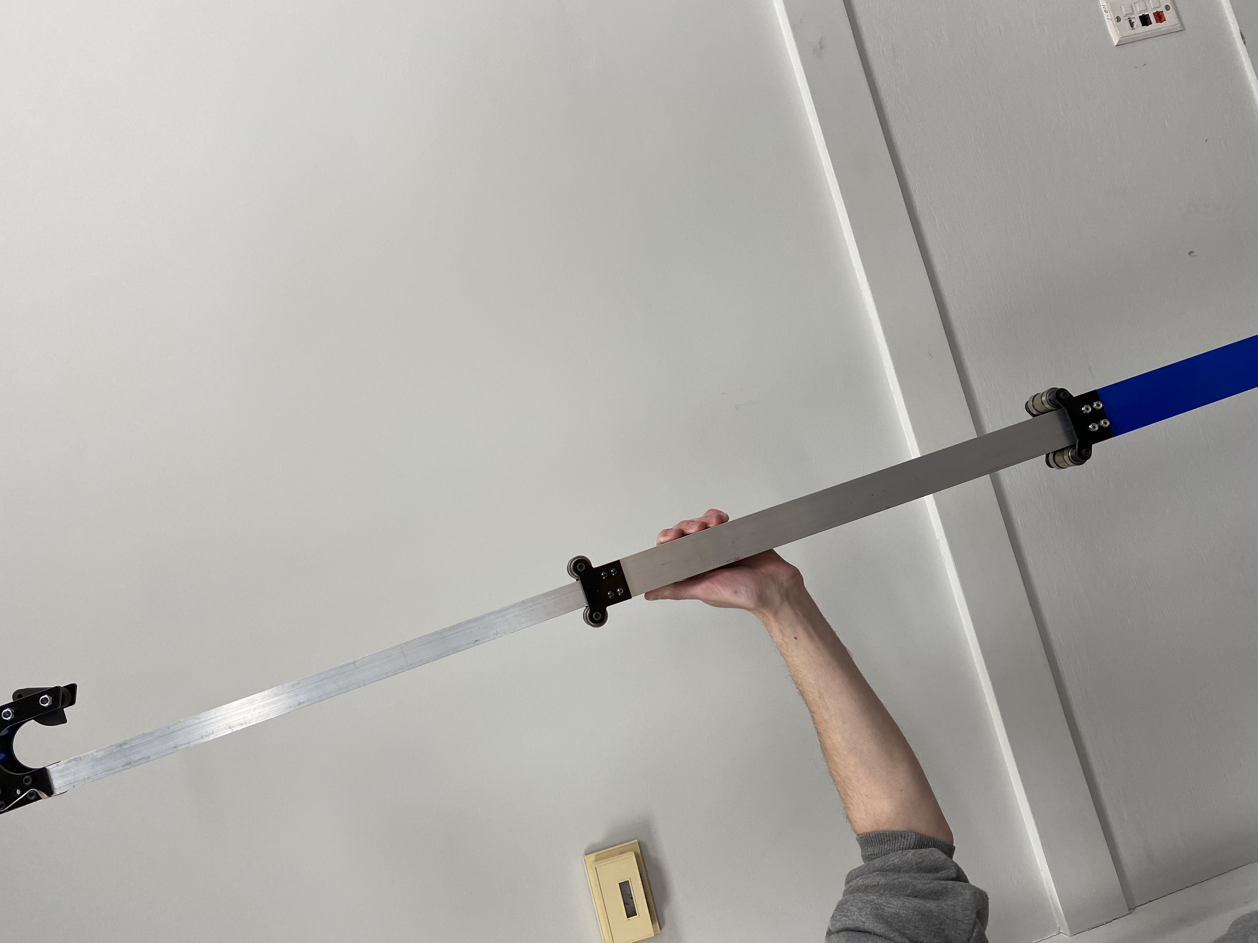 伸缩臂